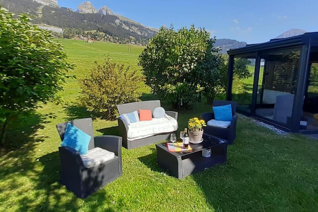 Apartment Dans Un Avec Jardin Privatif *